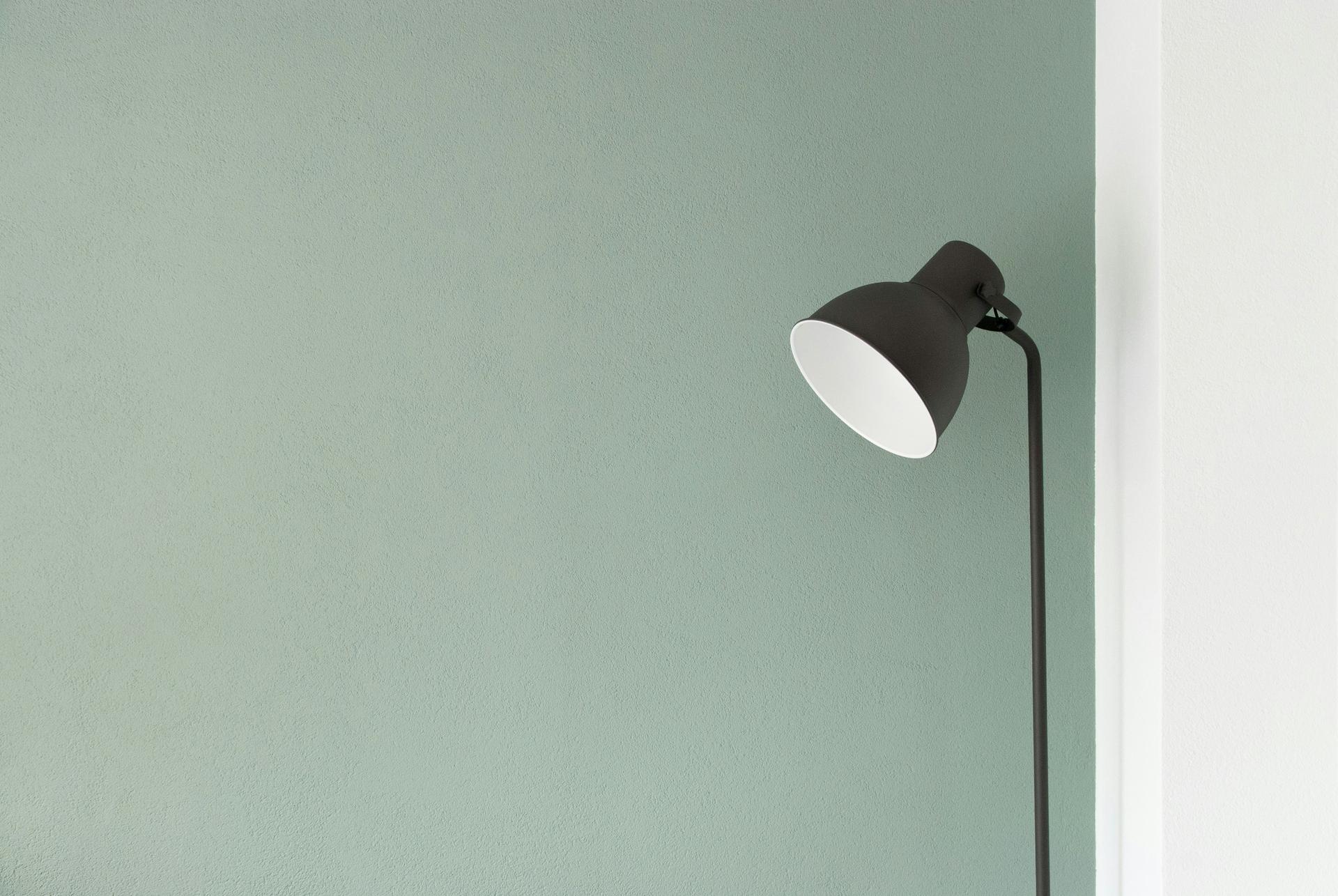 green wall blacklamp